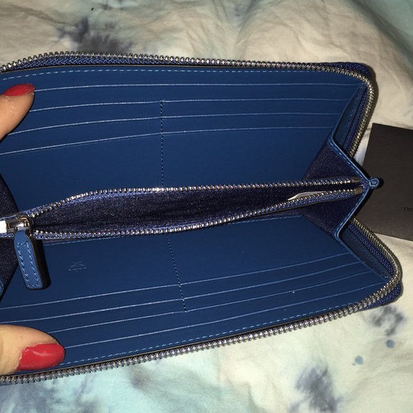 NWT Large MCM Visetos Original Zip-Around Wallet - Picture 4 of 7